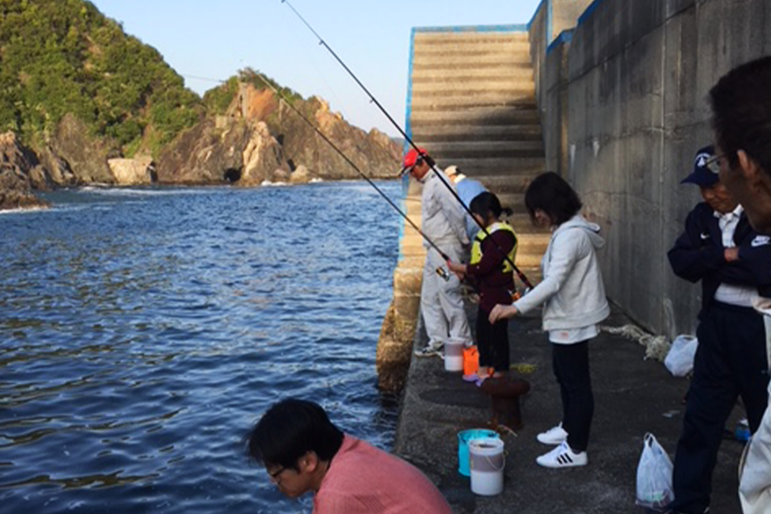 和歌山県公式観光サイト わかやま観光 ほんまもん体験 くらしちゃる矢櫃に宿泊 釣り体験 和歌山県公式観光サイト