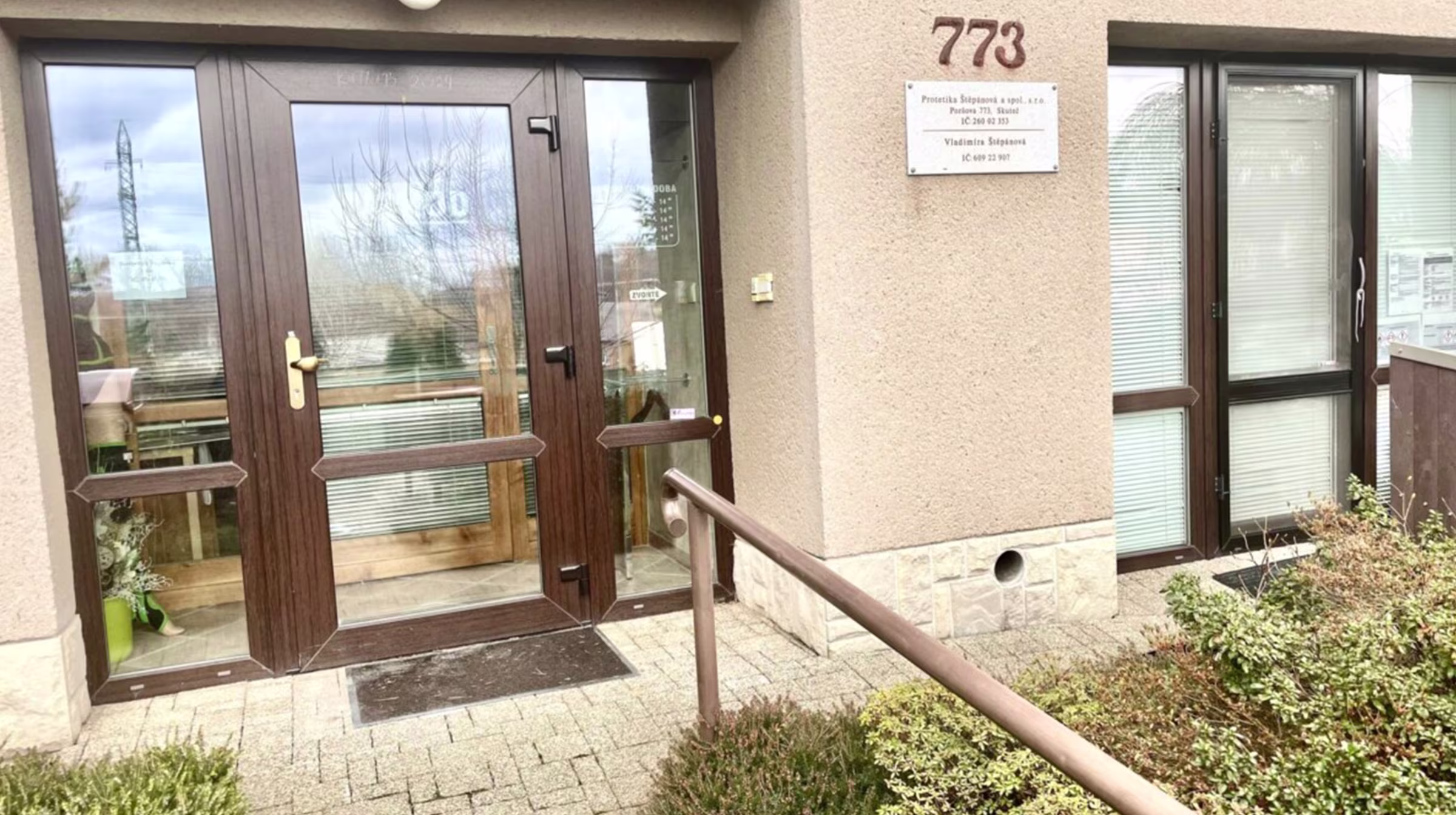 protetika-stepanova-skutec-2400x1344-1