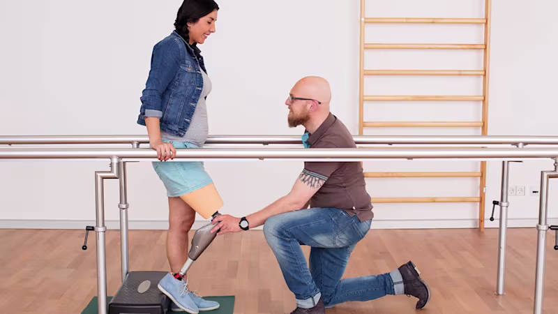 義足 コンピューター制御膝継手 C-Leg4 調整