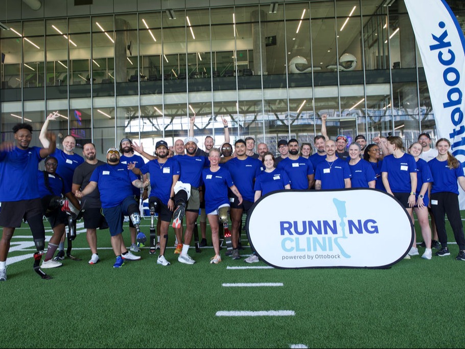 El grupo de asistentes de Running Clinic posando para una foto