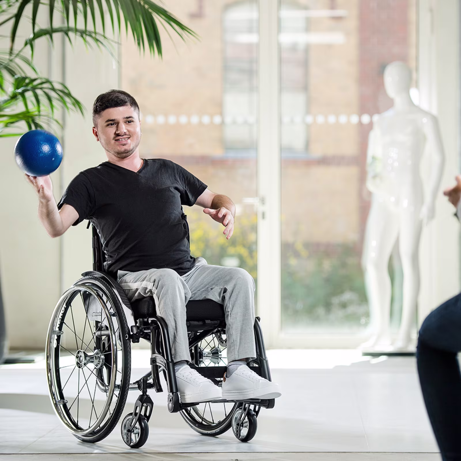 Avantgarde 4 DV - Enes