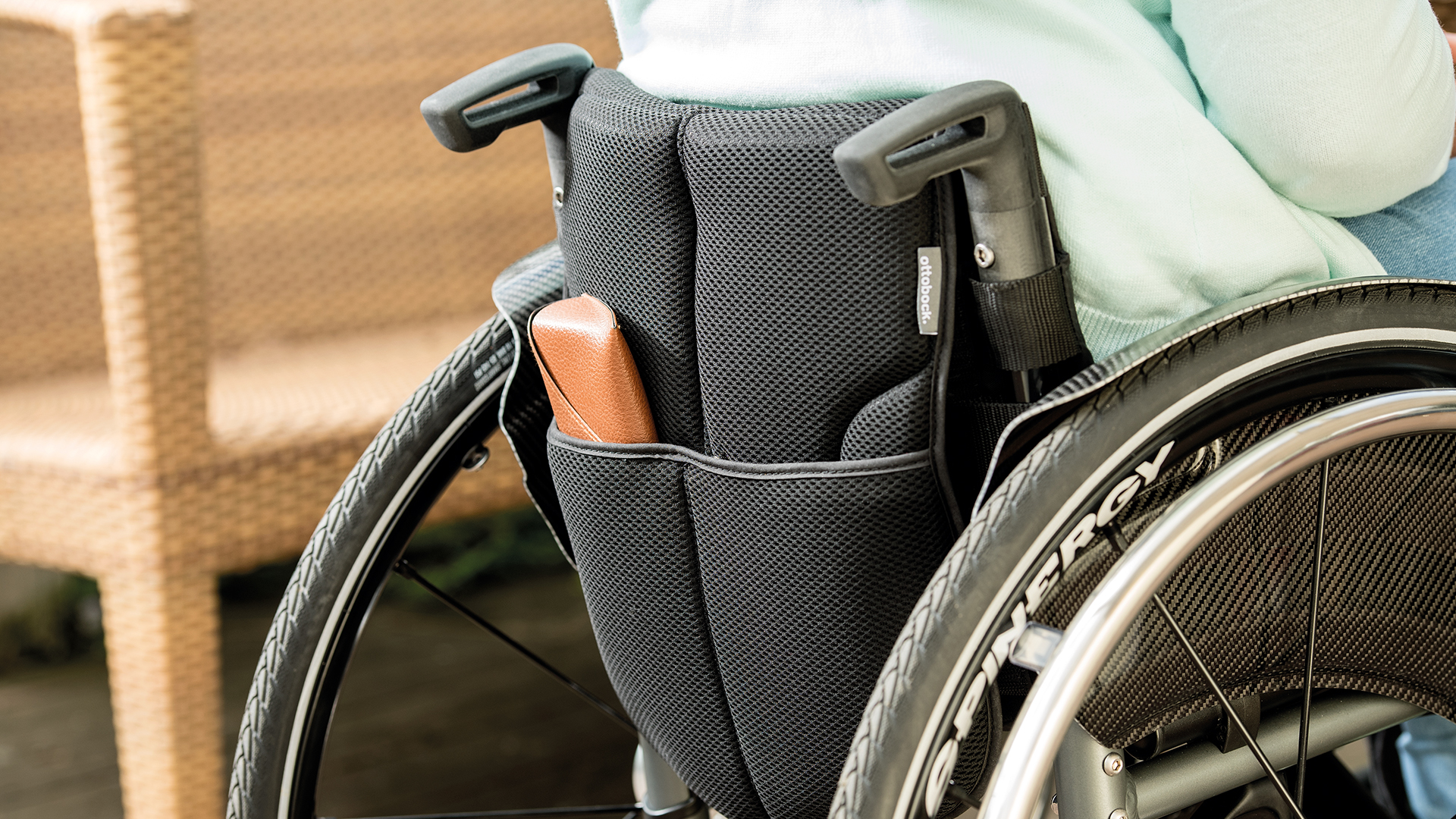 モジュラー 車いす アバンギャルド４