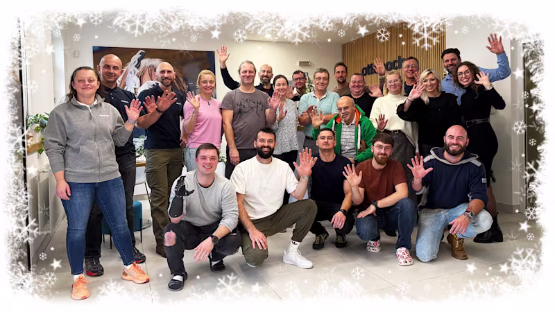 2025-pozdrav-skupinove-foto-ilustrativni-obrazek-2400x1344