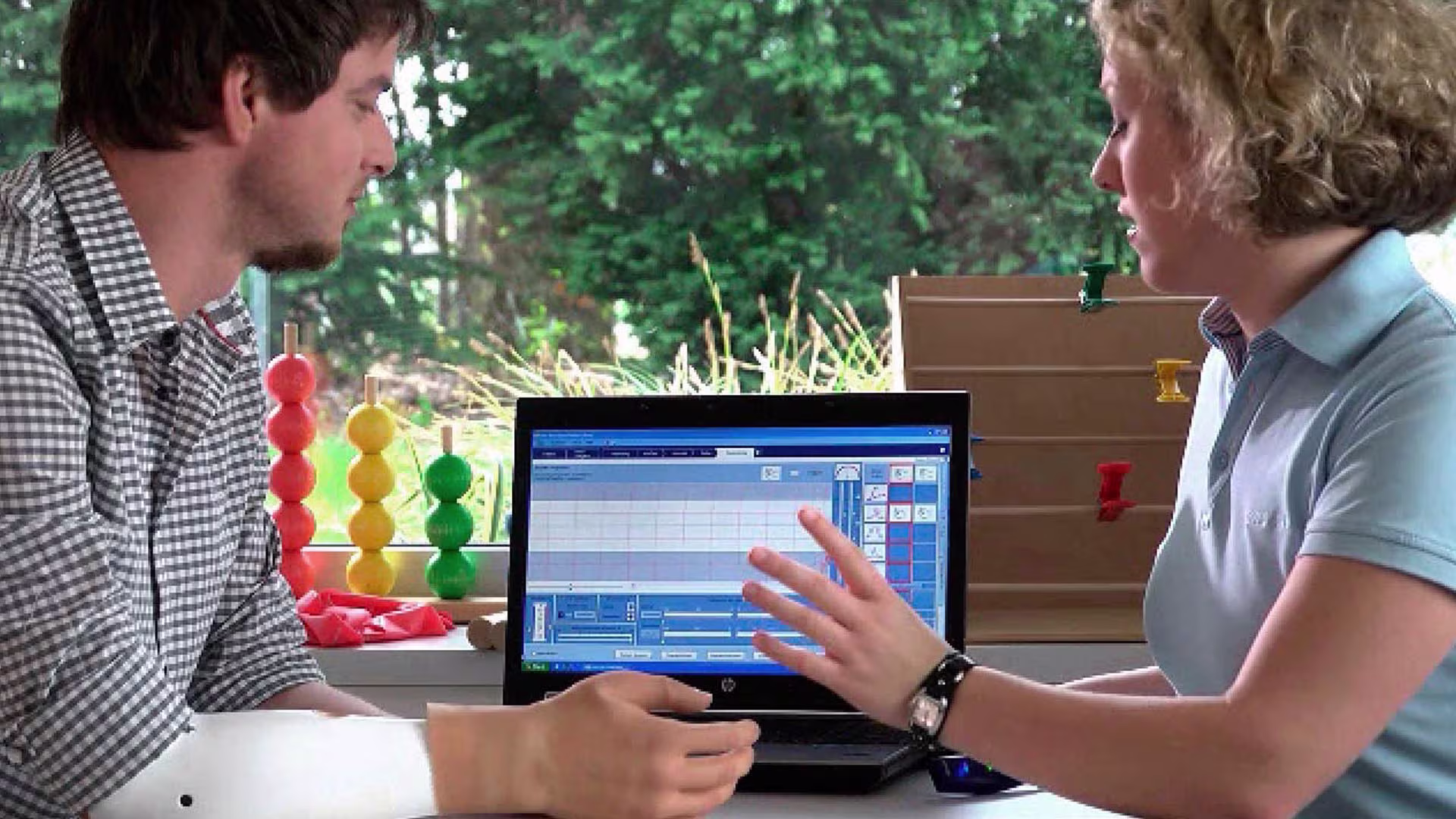 筋電義手ミケランジェロ 調整