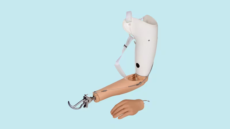 Hier wird die Body-Powered Prothese von Ottobock für einen Armprothesenträger gezeigt.