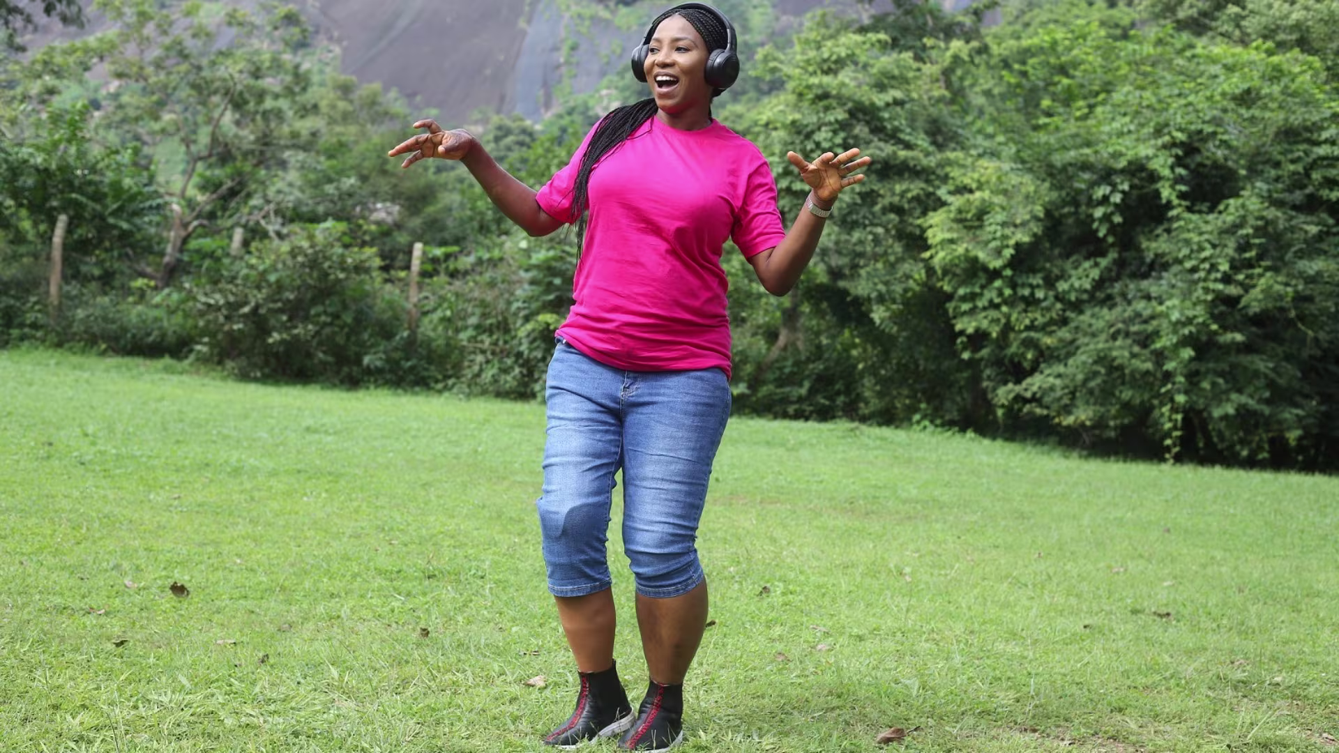 Woman dances with her prosthesis