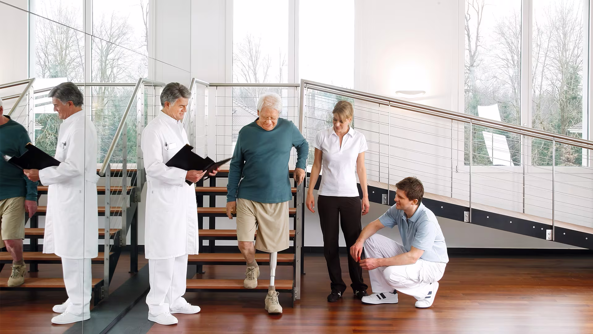 訓練用大腿義足 x ケネボ