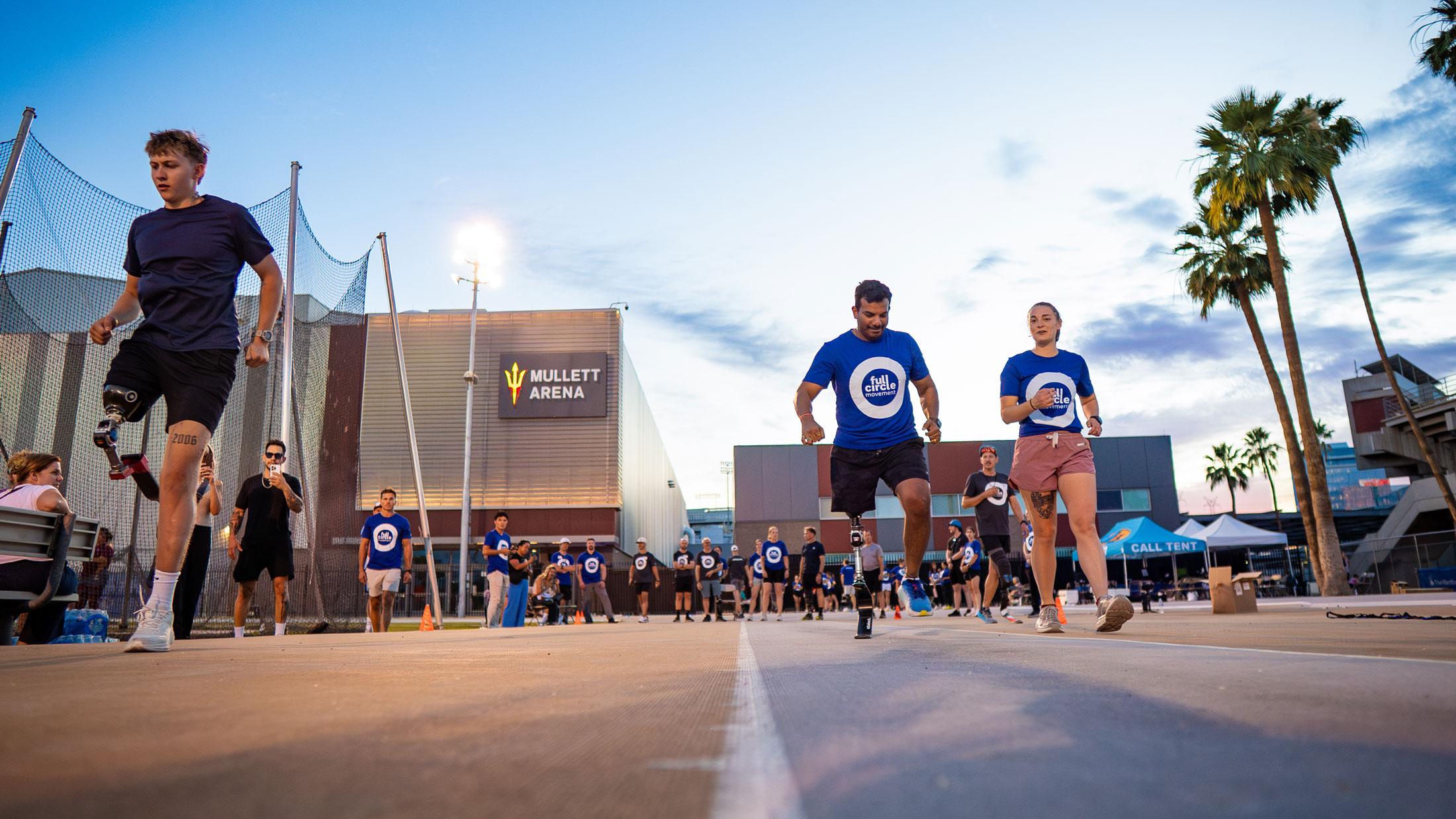 Artificial leg users running courses during the Full Circle Movement event by Ottobock