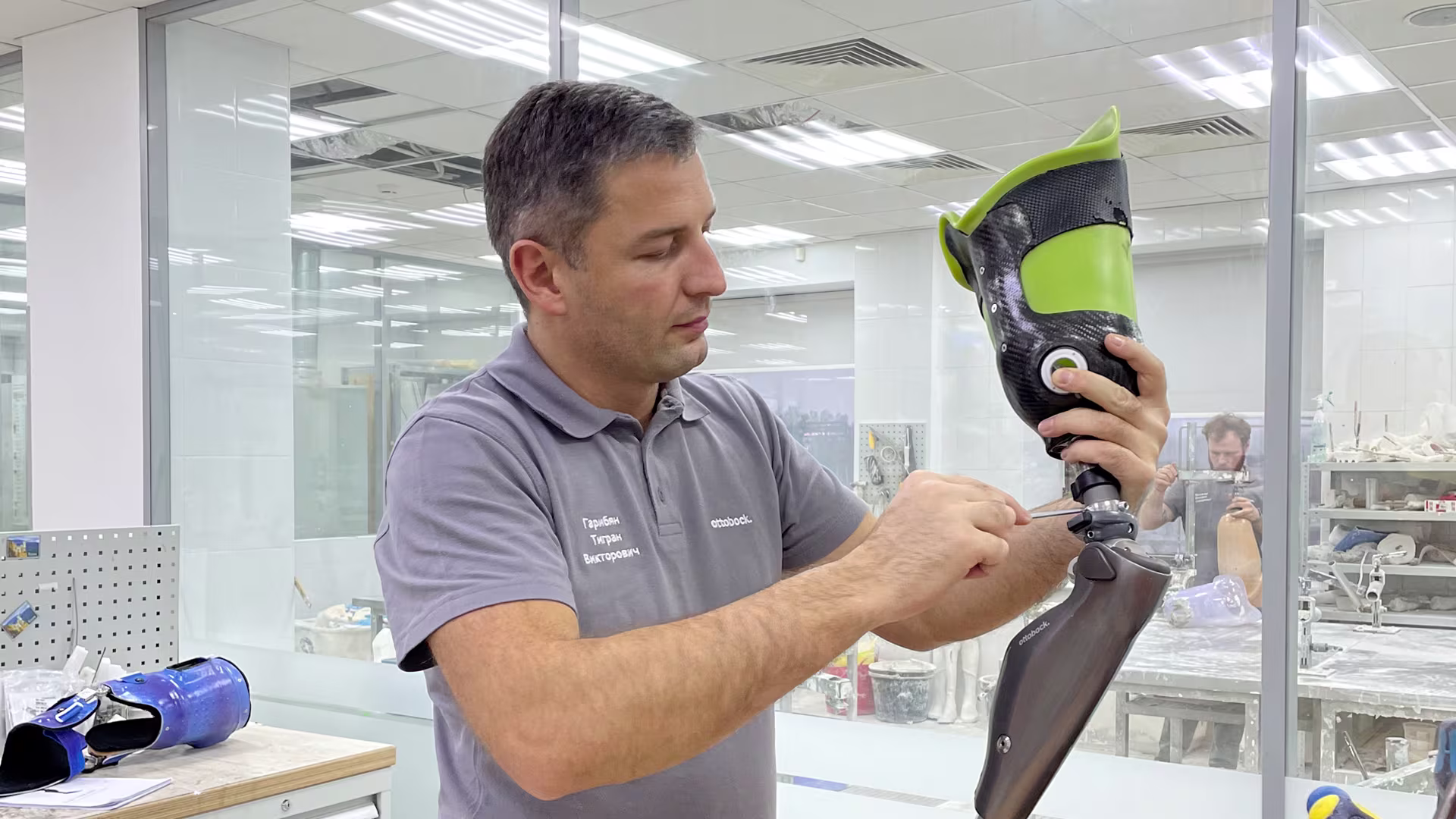 Протезирование конечностей в мастерских Ottobock в России.