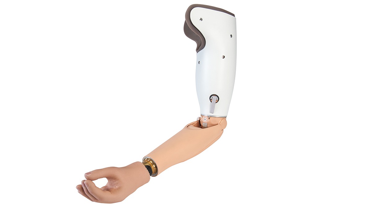 Prótesis transhumeral definitivas.