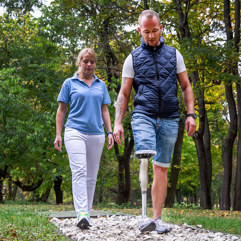 Laszlo with therapist in a training