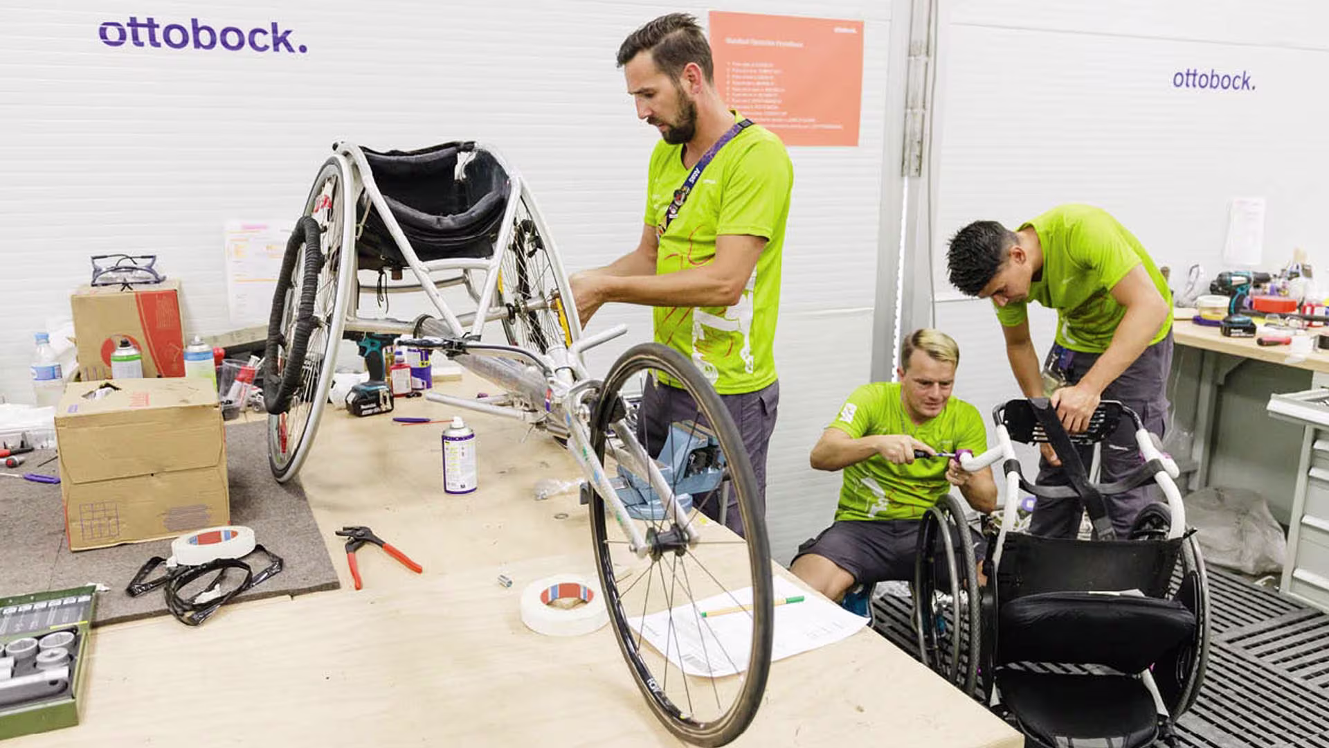 パラリンピック修理サービスセンター 義足/義手/装具/車いす