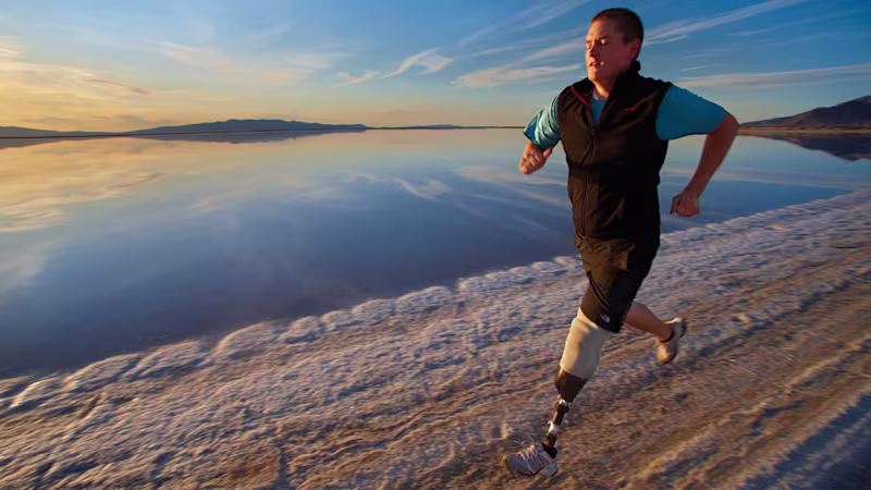 義足足部 1C60トリトン カーボン構造 速度追随 ランニング