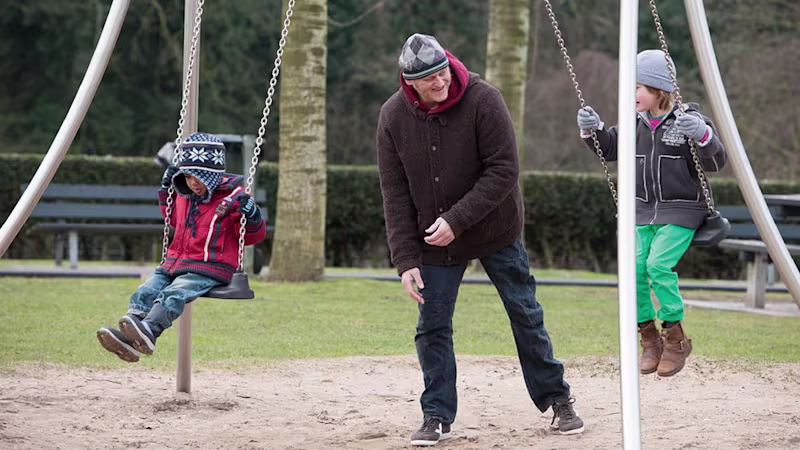 義足 構造と仕組み 7E9股継手 油圧シリンダー内蔵 衝撃吸収 踵接地 滑らか 柔らかい