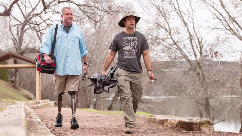 義足コンピューター制御膝継手ジニウム 両側大腿 最新 高機能 安定歩行 不整路面