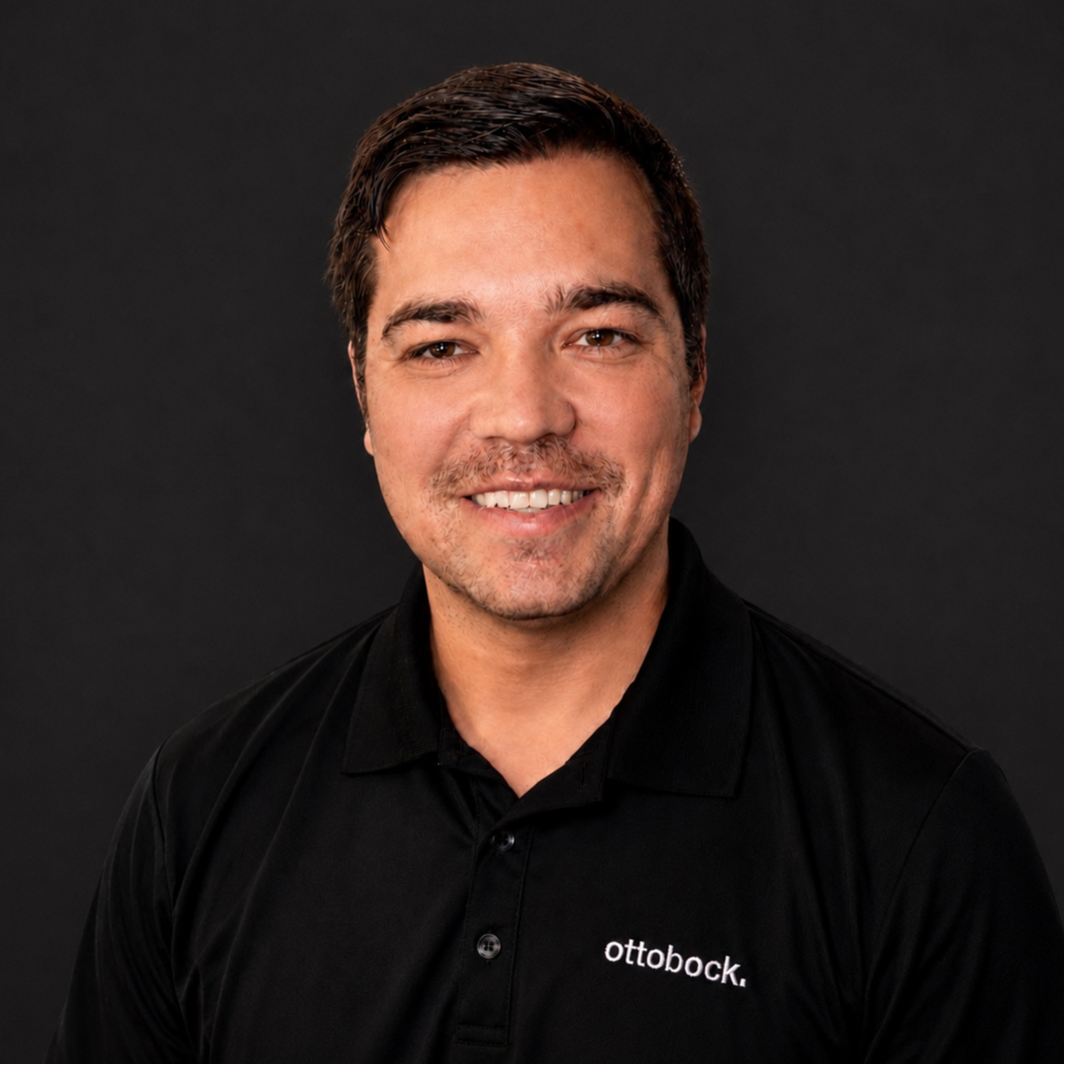 Steczkowski headshot image
