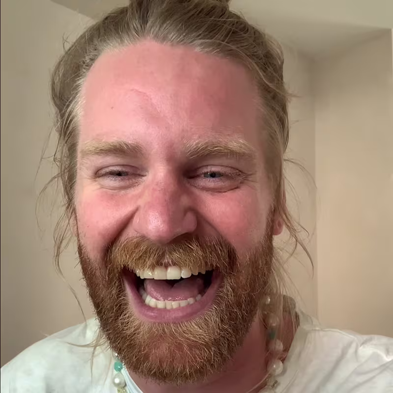 Sam Ryder laughs at the camera and sings first version of "Mountain".