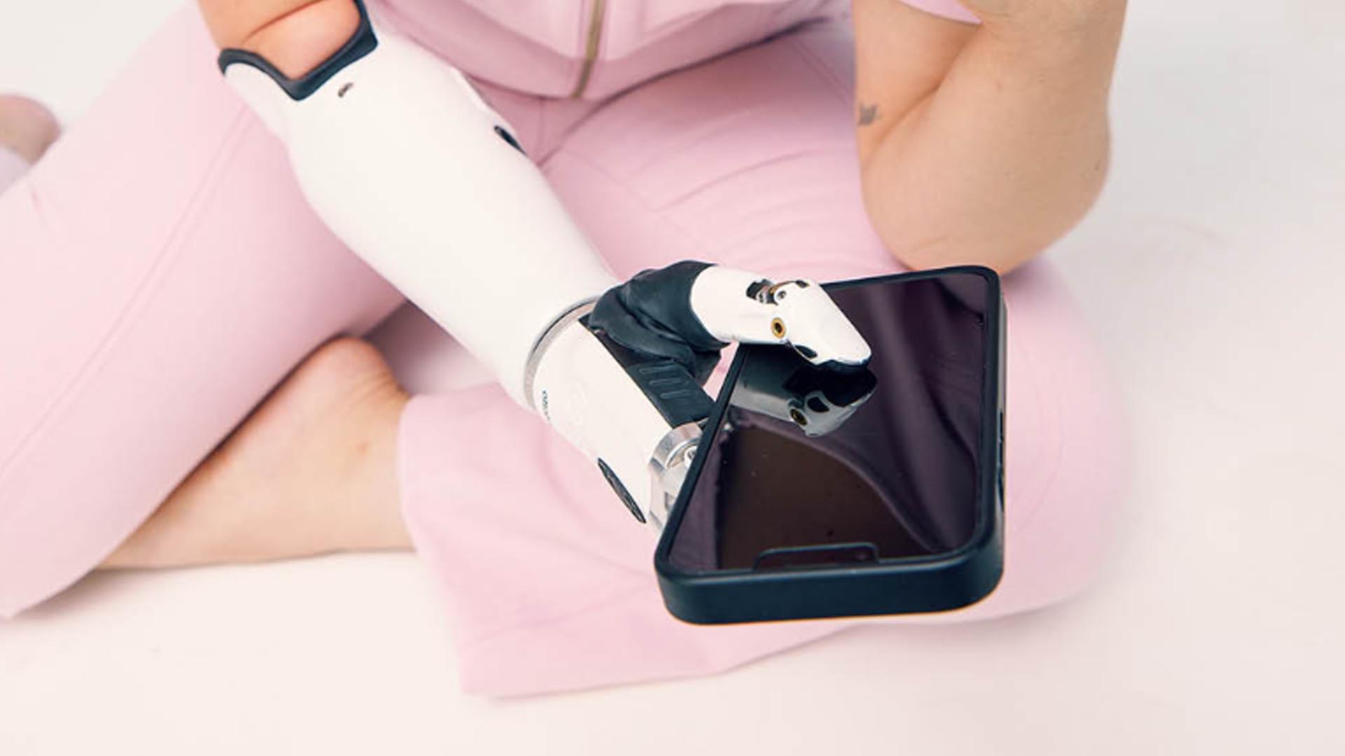 筋電義手8E70 bebionicハンド ラテラルピンチ