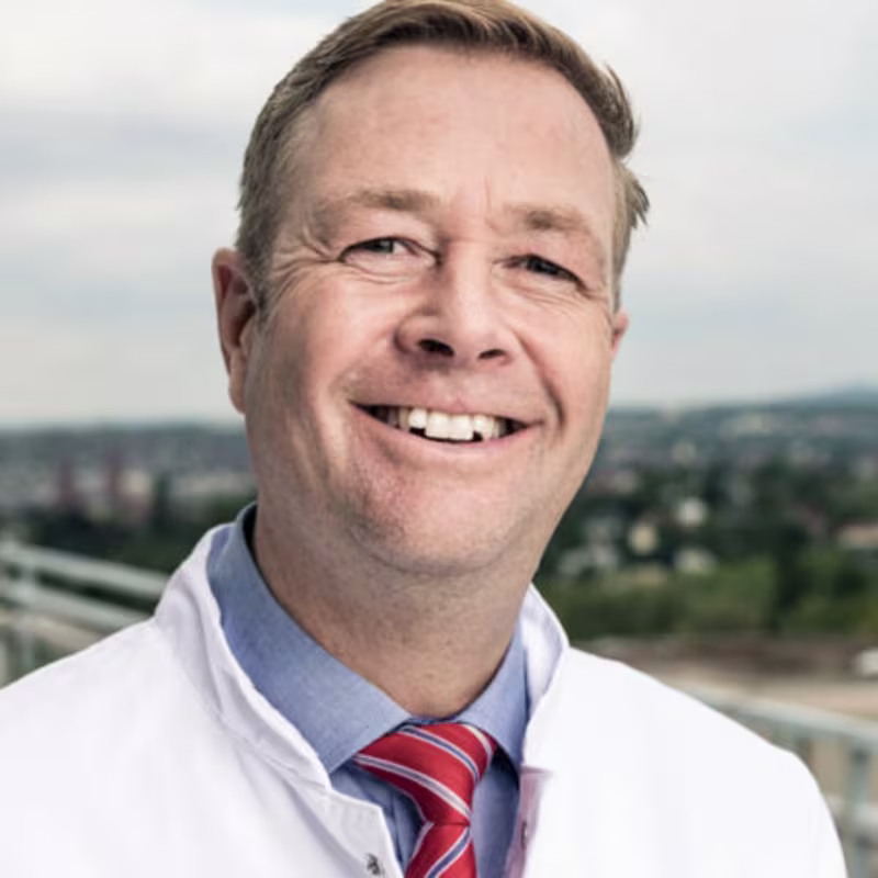 Lower limb prosthetic symposium - Latest Evidence - Moderator - Dr. med. Johannes Schröter (HQ)