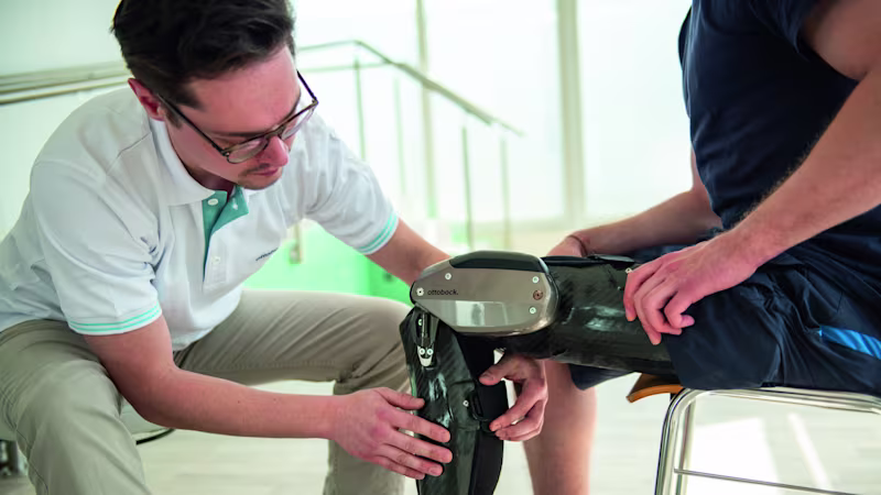 c-brace dealer stage o_JA-JP