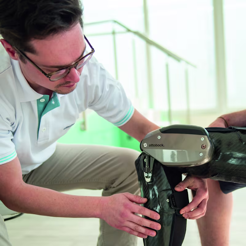 c-brace dealer stage o_JA-JP