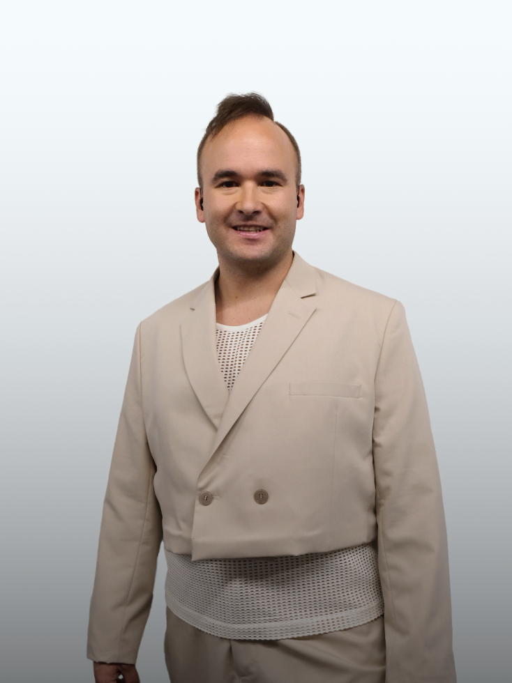 Portrait of Matt Jonsson dressed for Eurovision live performance.