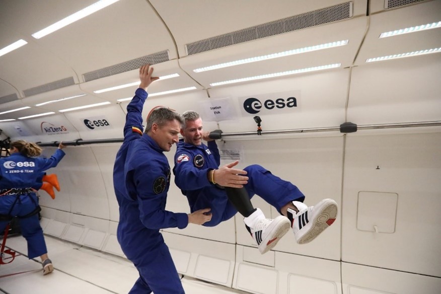 John McFall, the first ESA astronaut with a physical disability, tests his prosthesis at zero gravity during parabolic flights. 