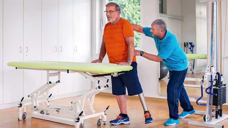 義足コンピューター制御膝継手Kenevoケネボ リハビリテーション