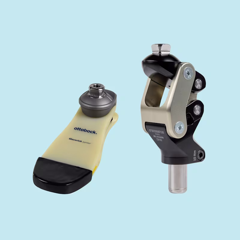 Auf dem Bild sieht man die Prothesen Maverick junior & movido.