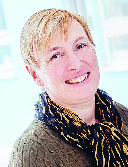 Lower limb prosthetic symposium - Latest Evidence - Moderator - Saffran Möller, PhD, P.T. (HQ)