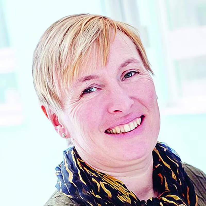 Lower limb prosthetic symposium - Latest Evidence - Moderator - Saffran Möller, PhD, P.T. (HQ)