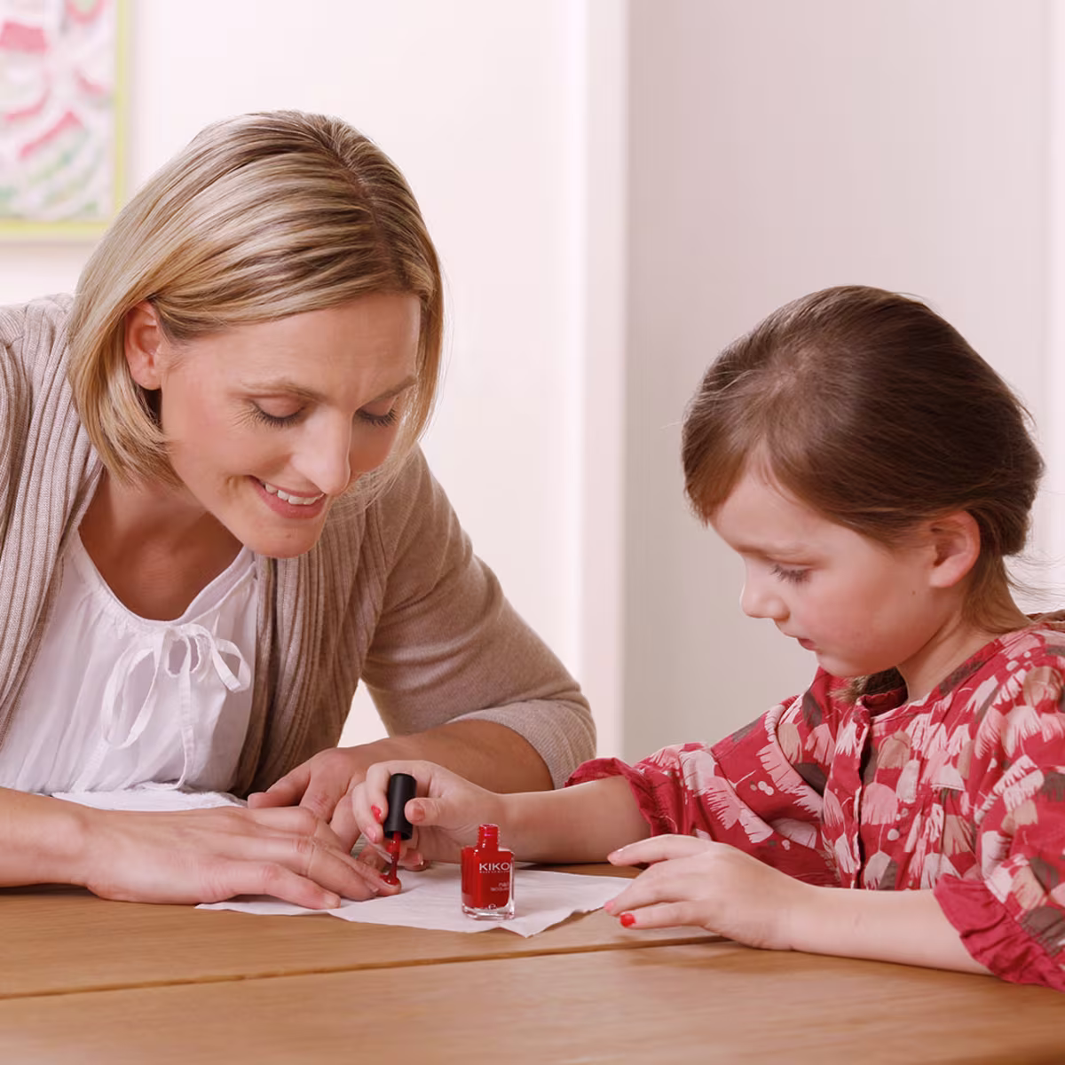 FirstSpiritExport,OBISCM-1557,web_site,sockets,cosmetics,silicone_glove