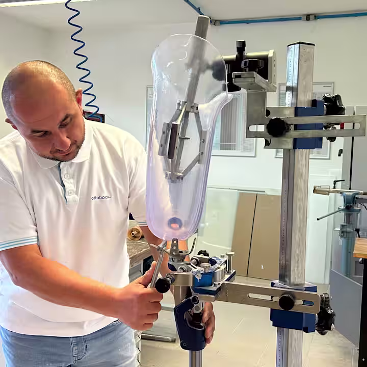 ottobock-akademie-protézy-po-TF-amputaci-martin-1-2400x1344