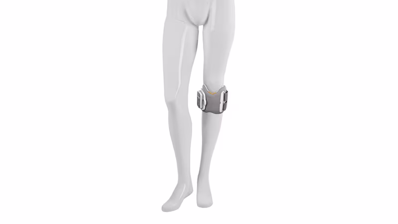 The L300 Go orthosis on the right leg of a decorative mannequin.