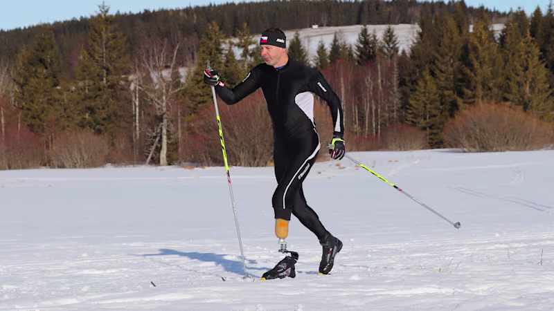 zpatky-ve-hre-2400x1344-bezky-ilustrativni-mira-na-bezkach