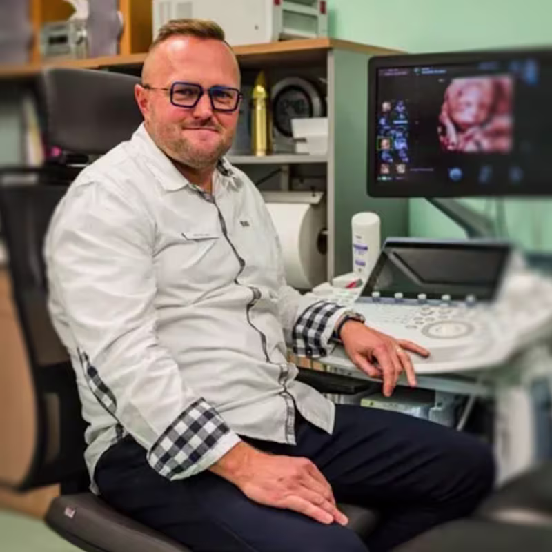 MUDr-Losan-2400x1344-2