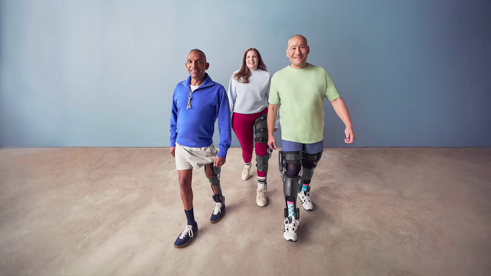 Sina, SCI patient, is wearing the C-Brace.