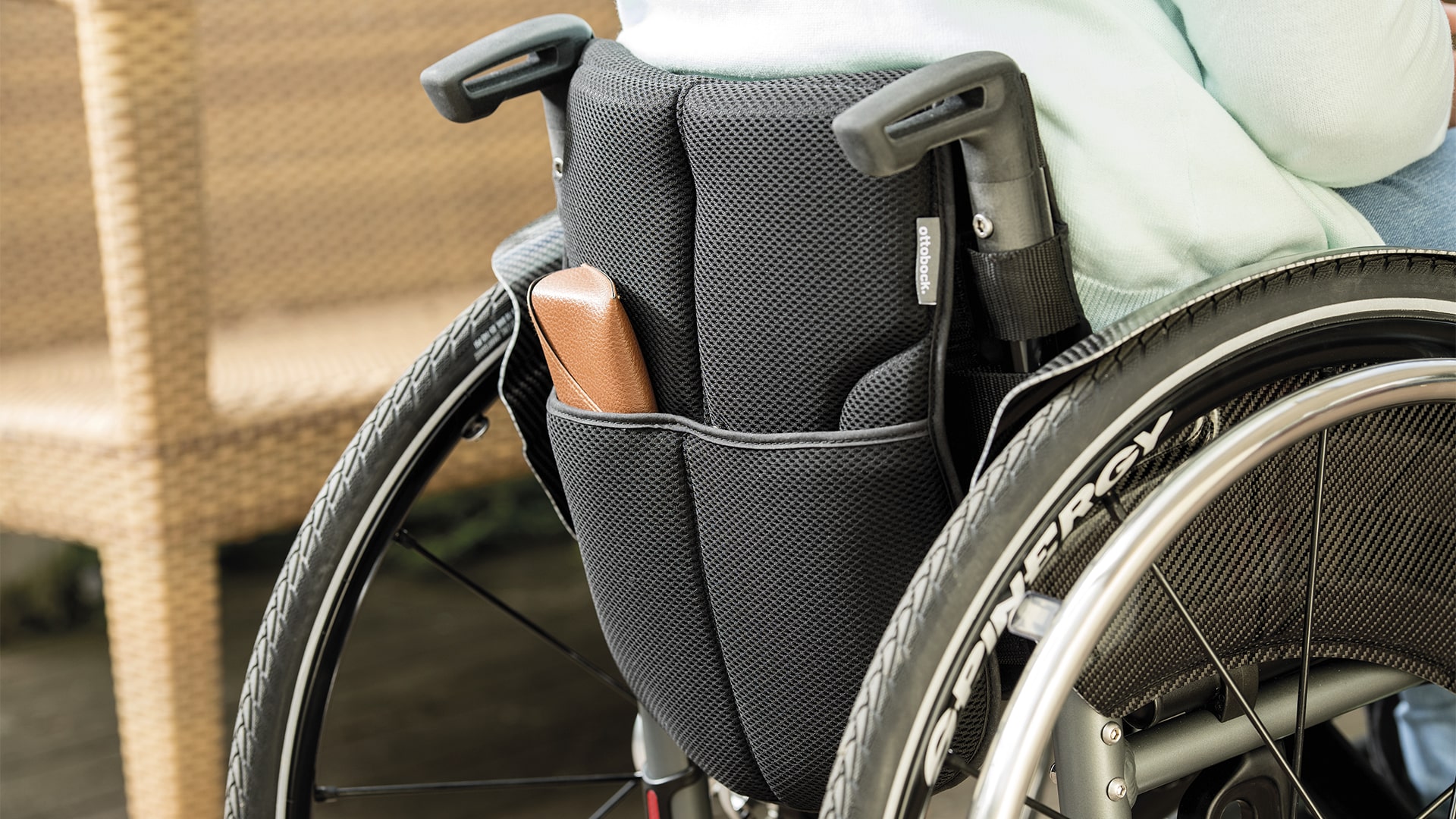 Back of the Avantgarde 4 showing some of the accessories that are available with the manual wheelchair