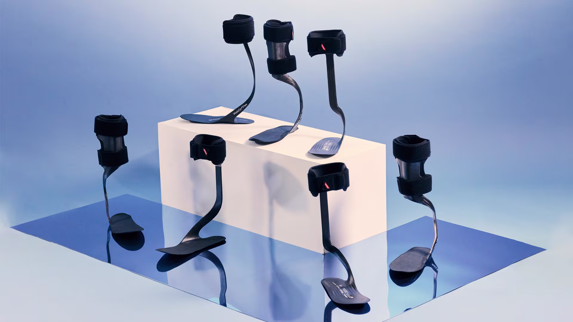 Immagine di gruppo delle sette ortesi della famiglia WalkOn di Ottobock.