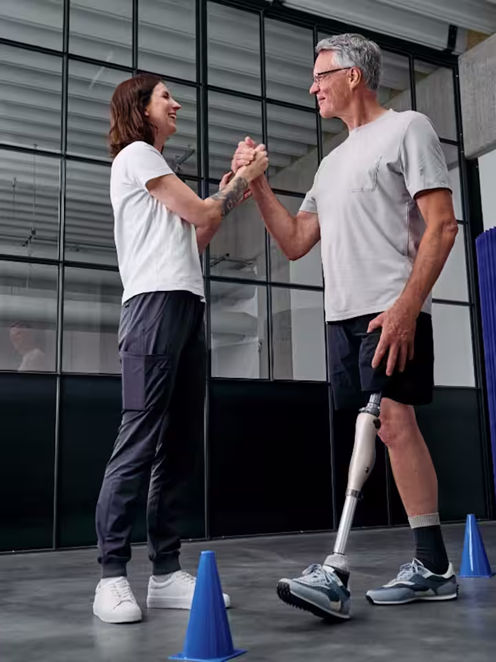 Lower limb prosthetic symposium - Latest Evidence - Stage (HQ)