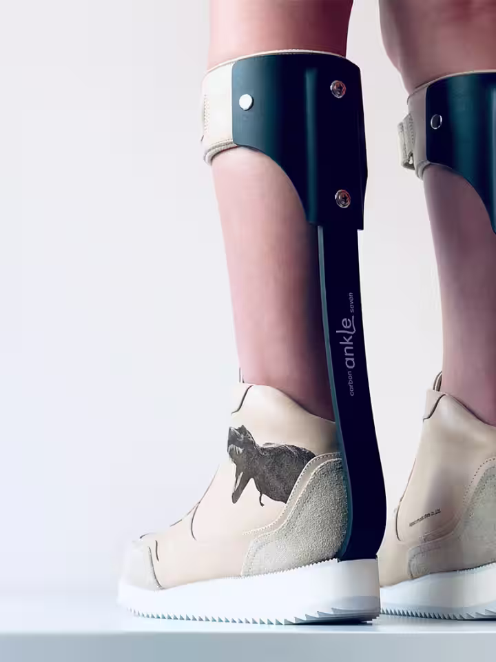 カーボンアンクルセブン 靴型