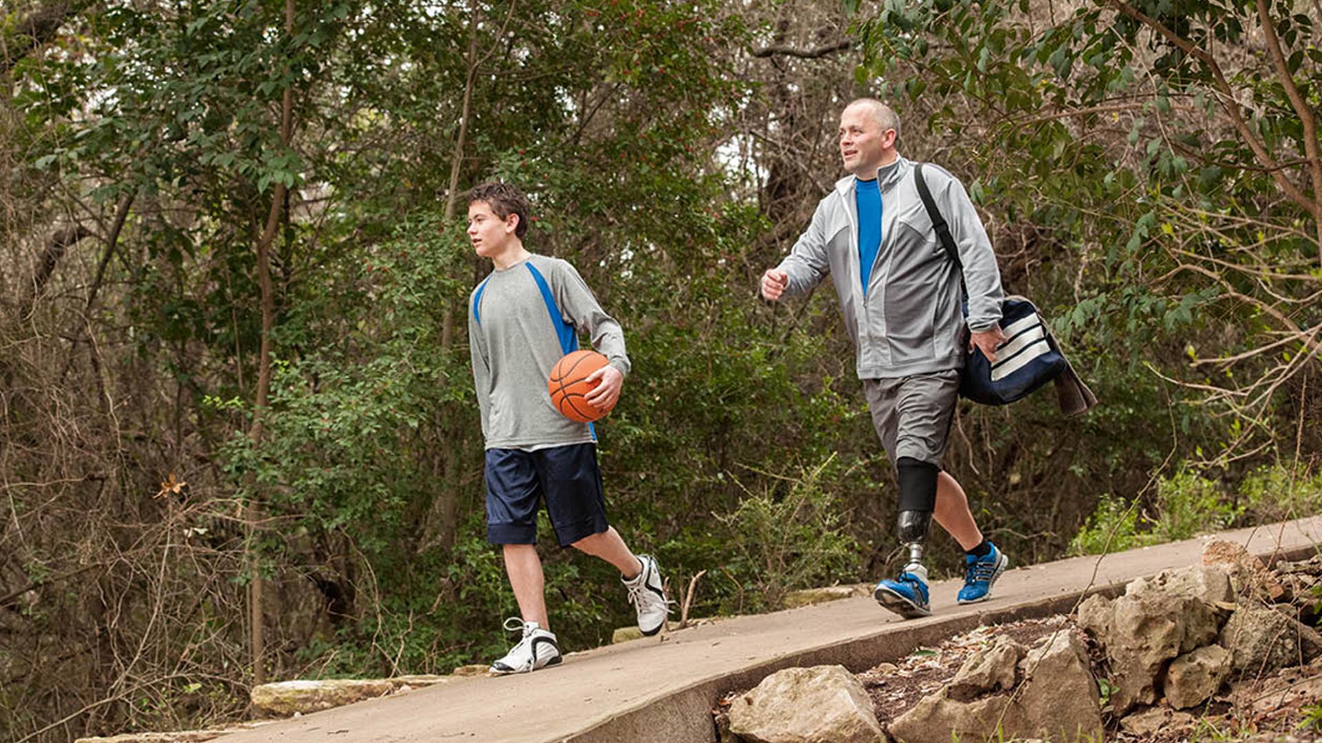 義足コンピューター制御足部 Meridiumメリディウム 安定歩行 坂道歩行 底背屈