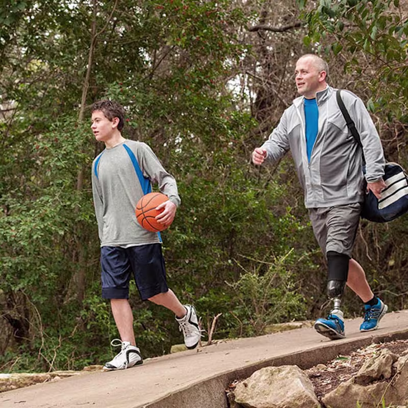 義足コンピューター制御足部 Meridiumメリディウム 安定歩行 坂道歩行 底背屈