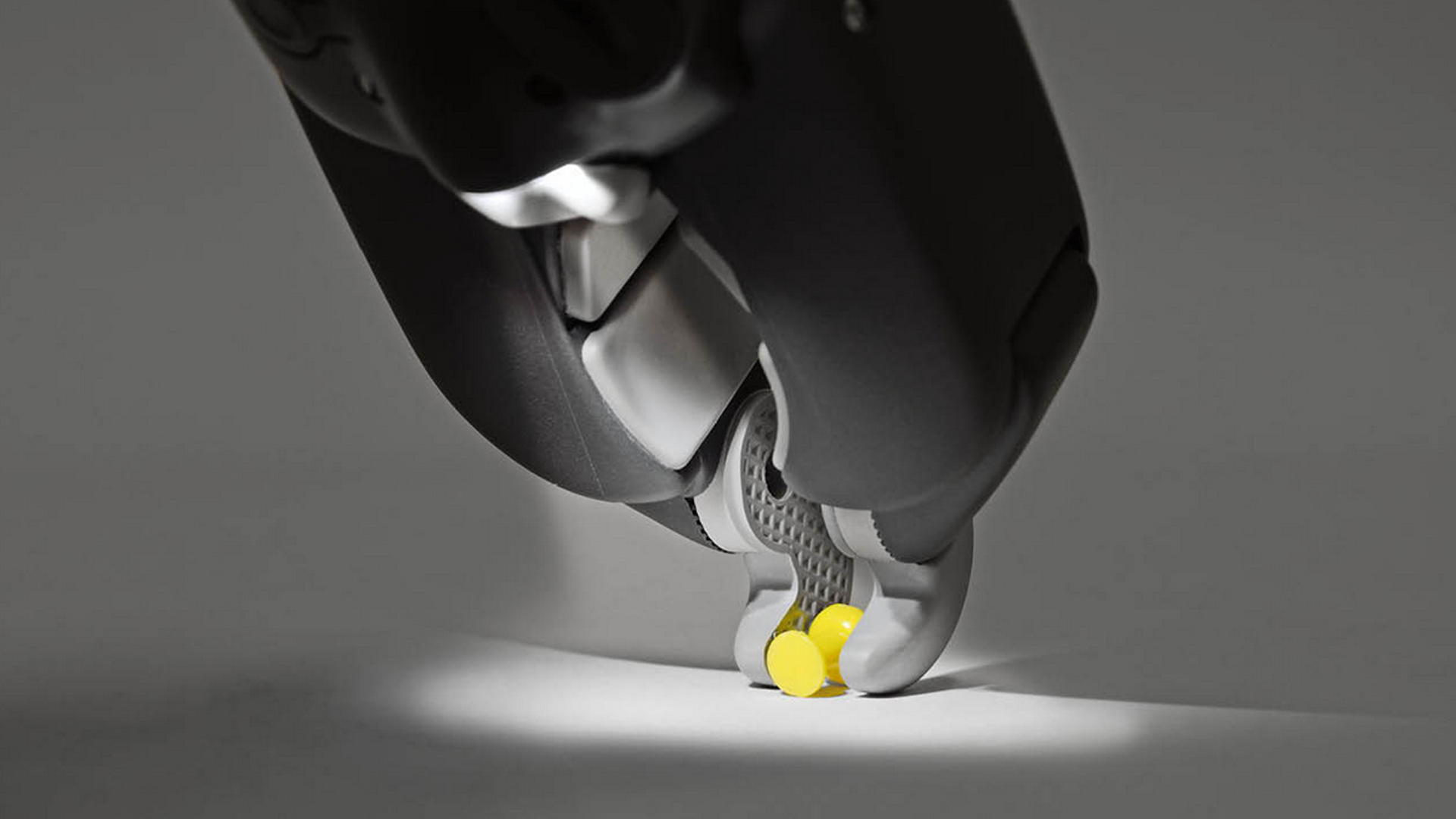 筋電義手 作業用グライファー8E33 把持力 機能と構造 LEDライト