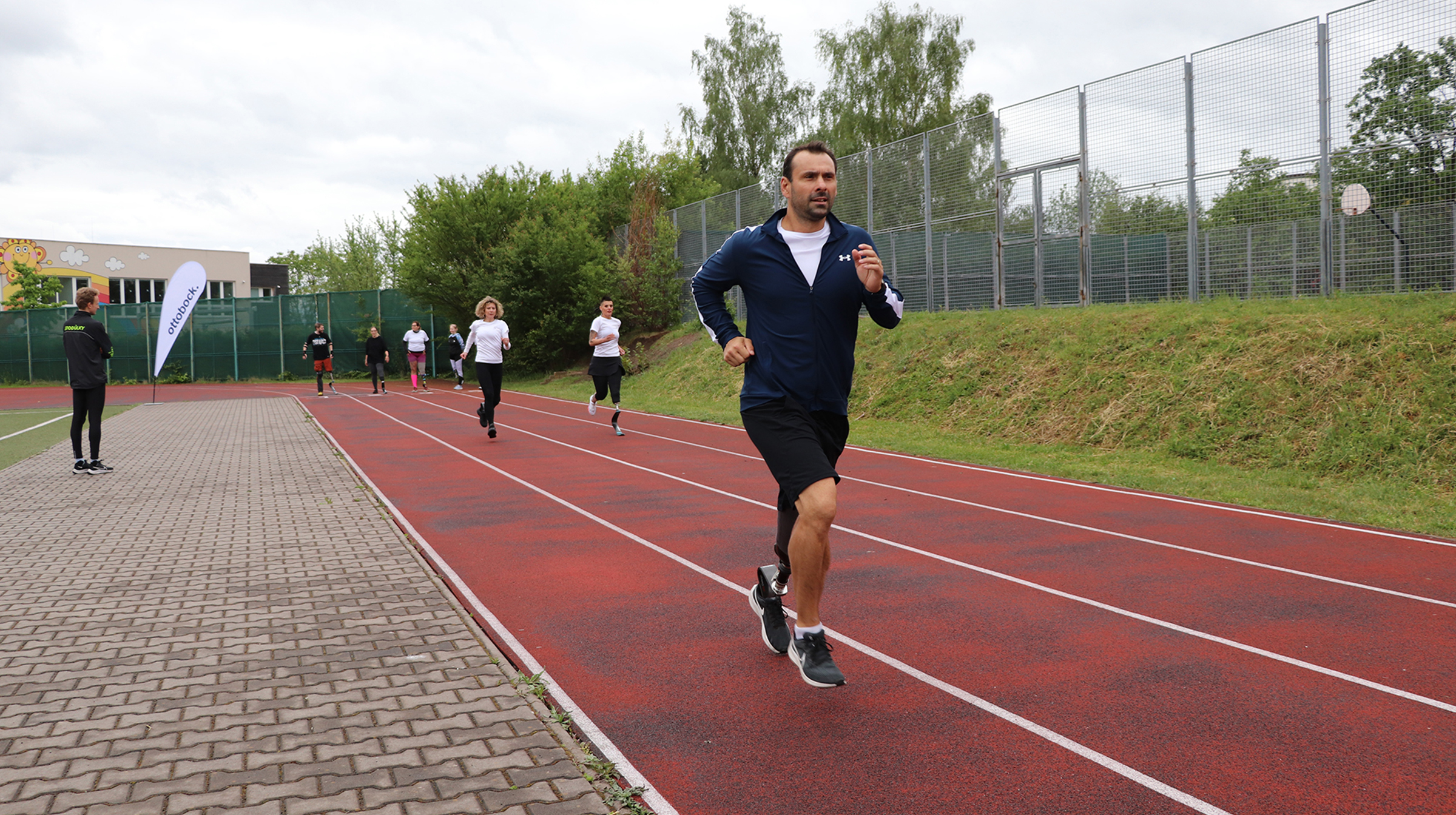 running-days-2024-2400x1344-obr-11