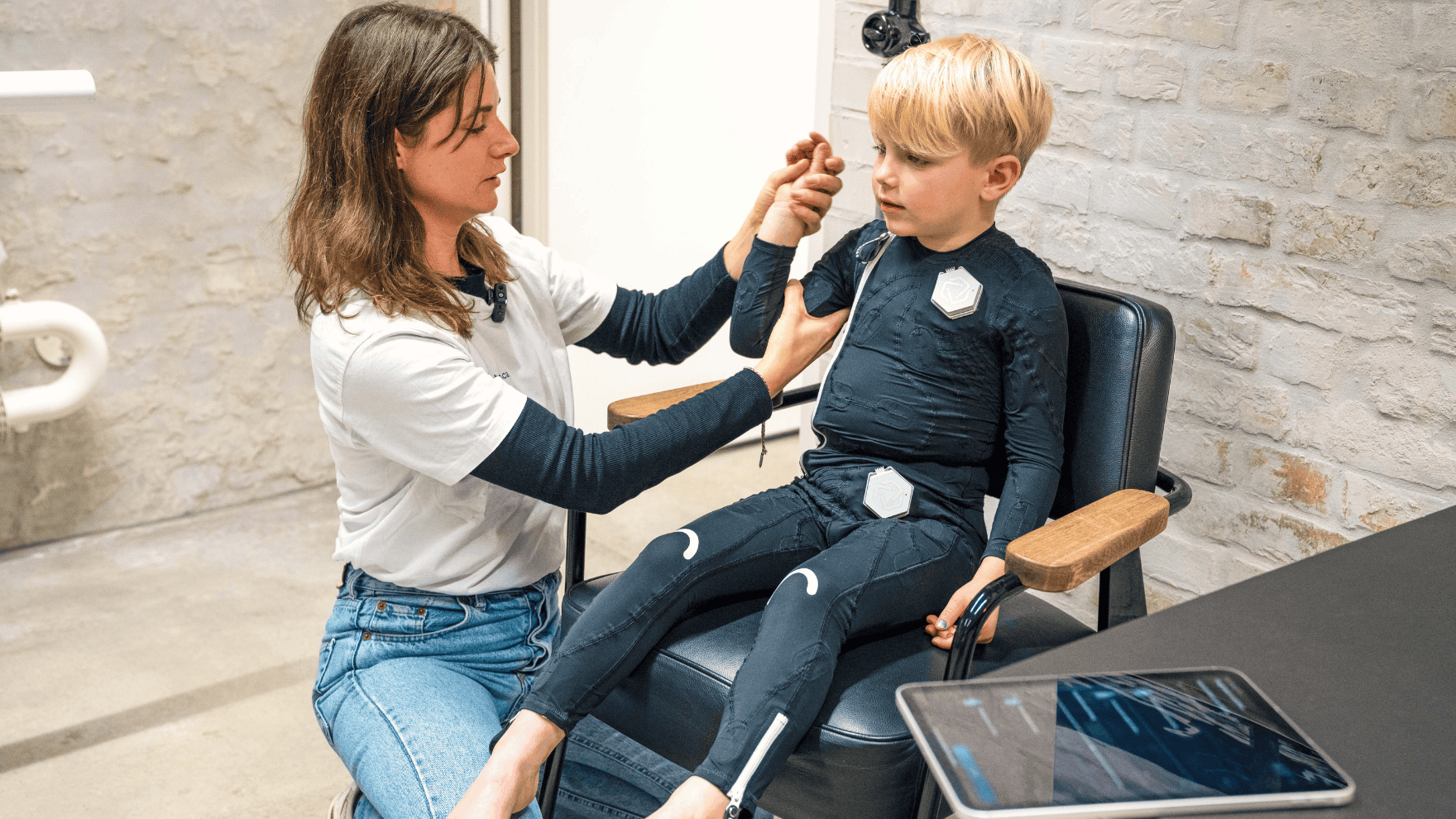 exopulse suit fitting