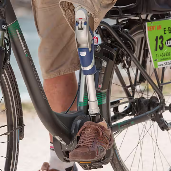 義足の膝継手 3R106 空圧リンク膝継手
