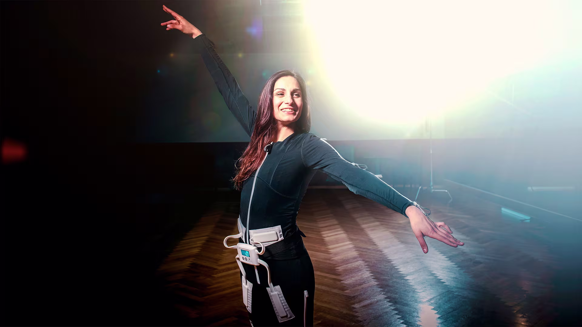 Louisa auf der Tanzflaeche 1920x1080px