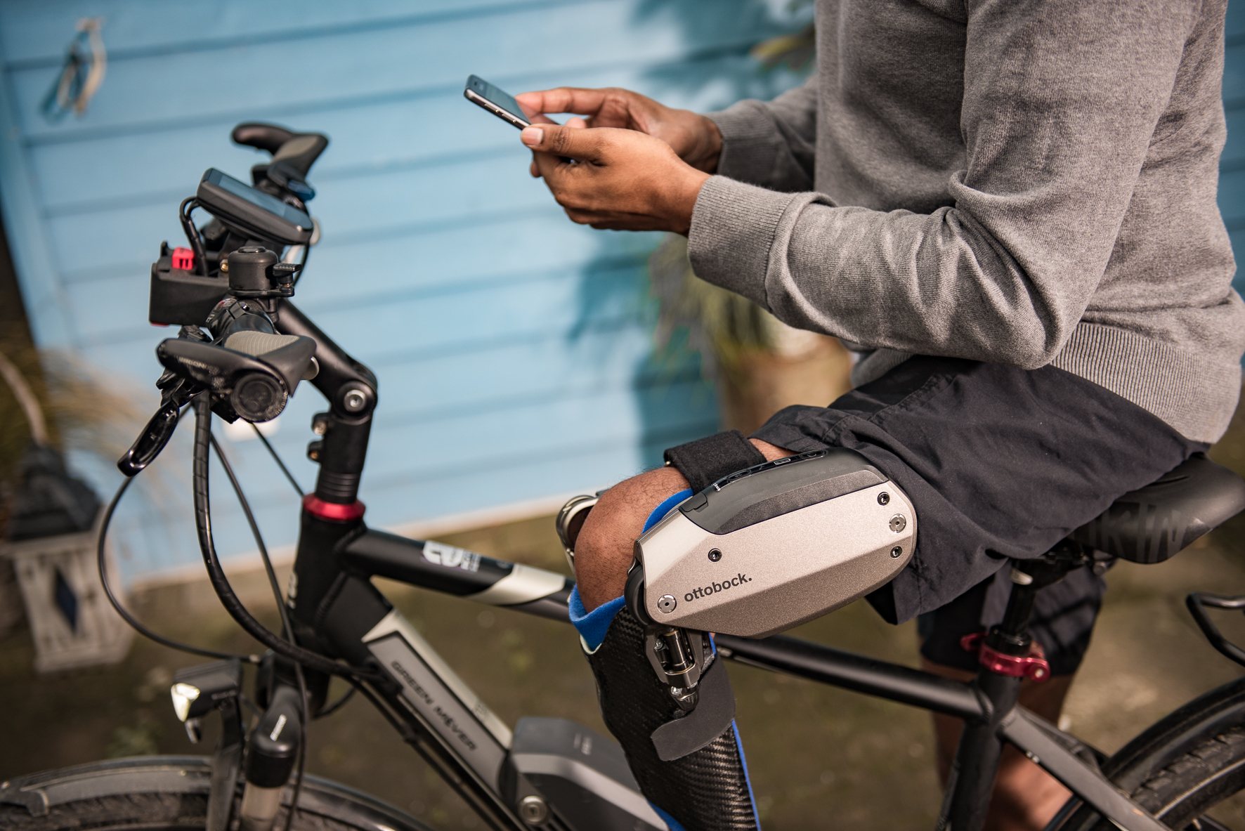 c brace workout on sitting bike