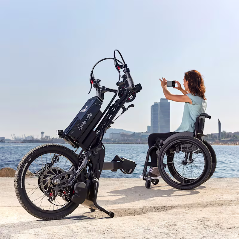 A spasso sulla spiaggia con Batec Hibrid 2